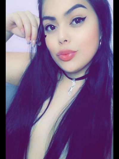 hailey_rosee naked stripping on cam for live sex video chat