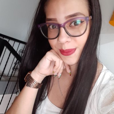 hanna_montana_ naked stripping on cam for live sex video chat
