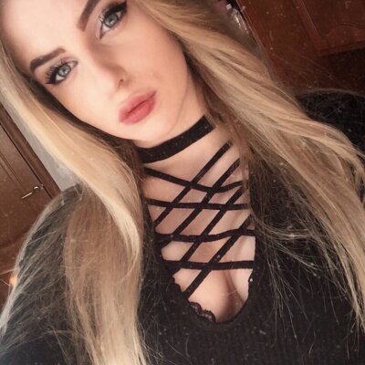 Harley_moor naked stripping on cam for live sex video chat