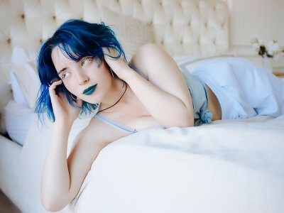 Harley_Ross naked stripping on cam for live sex video chat