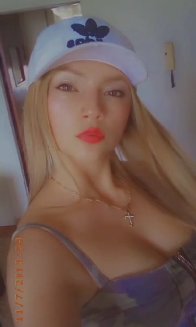 Hellena_de_Troya naked stripping on cam for live sex video chat
