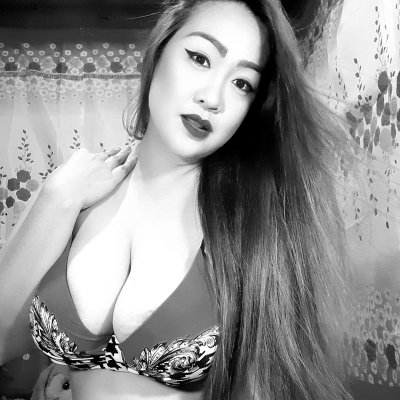 Hershey10 naked stripping on cam for live sex video chat