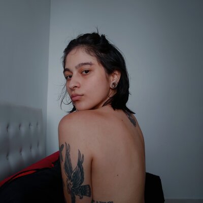 HittoAlissonhard naked stripping on cam for live sex video chat