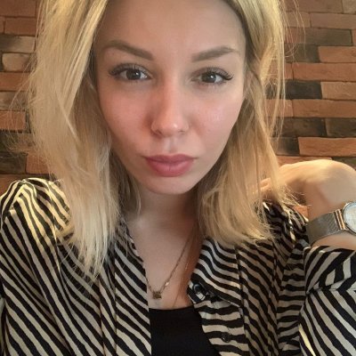 HloeMolly naked stripping on cam for live sex video chat