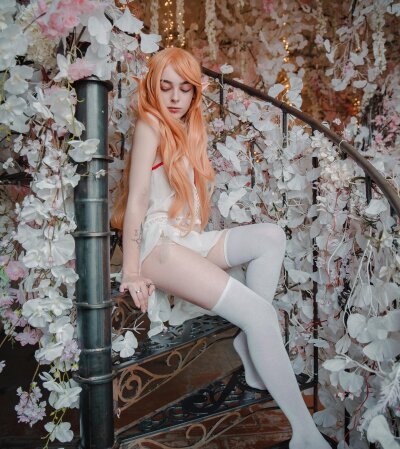 HoneyUnicorn naked stripping on cam for live sex video chat