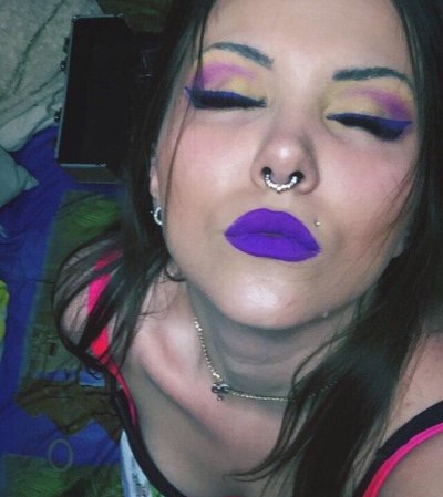 HornyWomanKate naked stripping on cam for live sex video chat