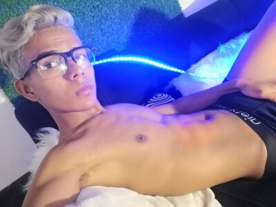 Hot_Pleaser2 naked stripping on cam for live sex video chat