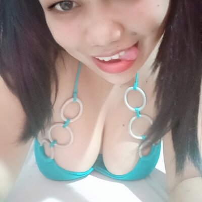 hotbabe2100 naked stripping on cam for live sex video chat