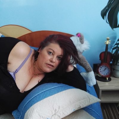 HotDesireLush naked stripping on cam for live sex video chat