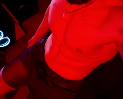hotdude891 naked stripping on cam for live sex video chat
