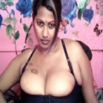 indianapple naked stripping on cam for live sex video chat