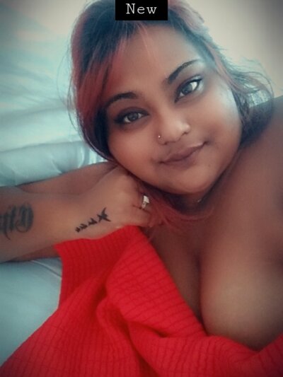 Indianvogue naked stripping on cam for live sex video chat