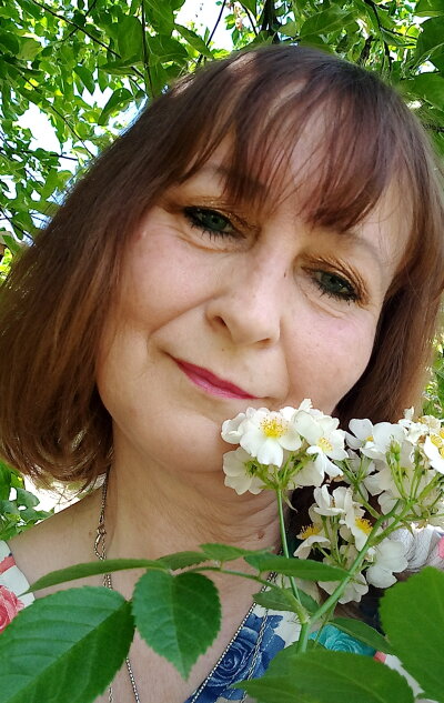 Irina2909@xh naked stripping on cam for live sex video chat