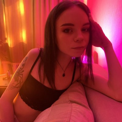 Ivanessaa naked stripping on cam for live sex video chat