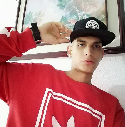 jack_damx naked stripping on cam for live sex video chat