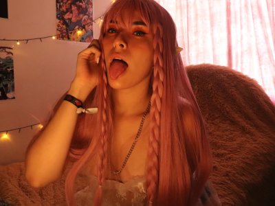 jadeegh naked stripping on cam for live sex video chat