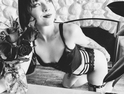 JadeMerlot naked stripping on cam for live sex video chat