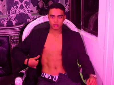 JeanCassell naked stripping on cam for live sex video chat