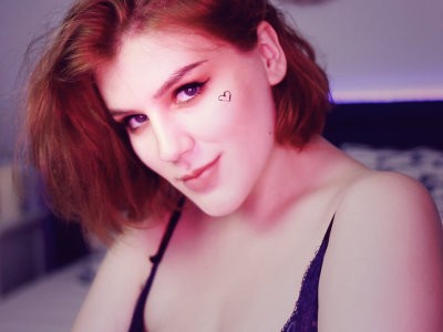 JennyHayes naked stripping on cam for live sex video chat