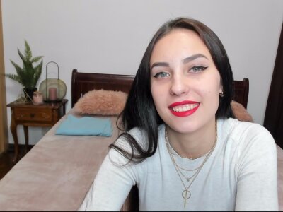 Jessie_Bubble naked stripping on cam for live sex video chat