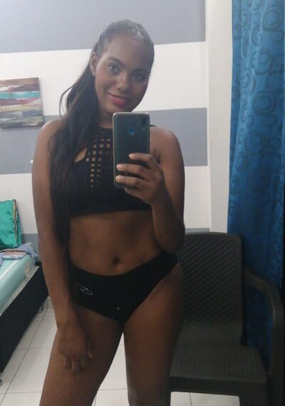 jessisummer naked stripping on cam for live sex video chat