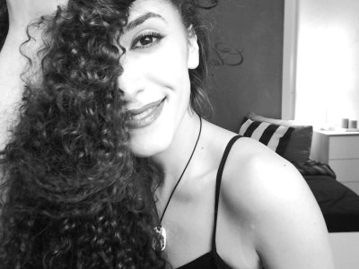 JessyJuggs naked stripping on cam for live sex video chat