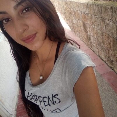 Kaily_rossee naked stripping on cam for live sex video chat