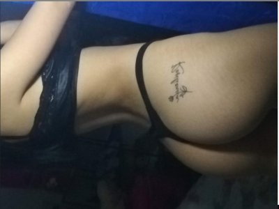 kailynlopez naked stripping on cam for live sex video chat