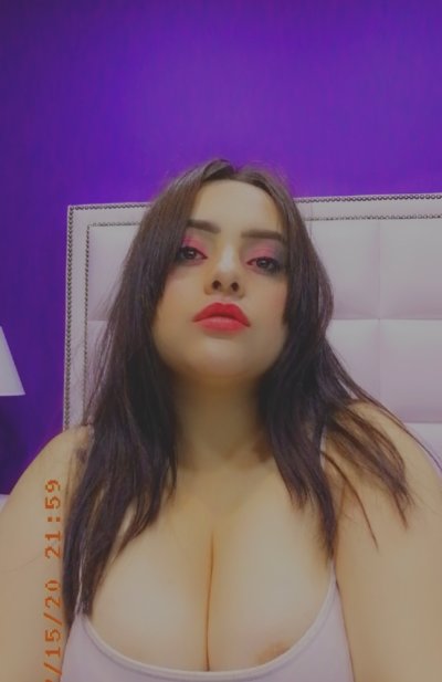 KaoryHanks naked stripping on cam for live sex video chat