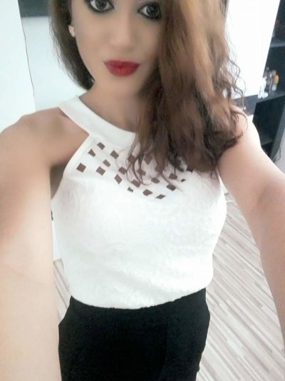 karahara naked stripping on cam for live sex video chat