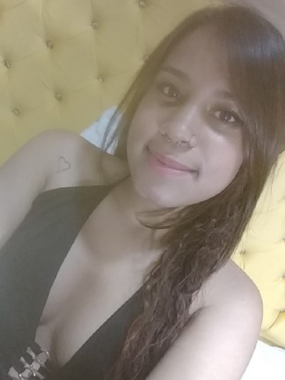 karliejennerx naked stripping on cam for live sex video chat