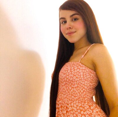 kataleyaparker1 naked stripping on cam for live sex video chat