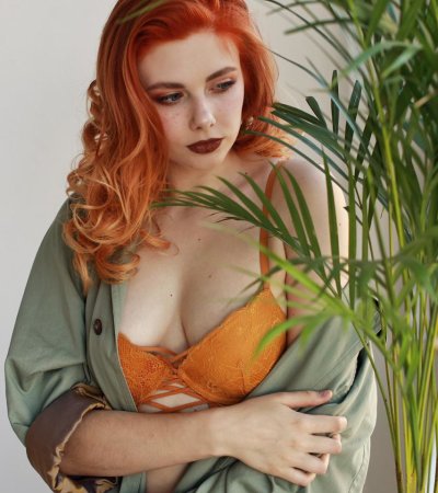 KateFairy naked stripping on cam for live sex video chat