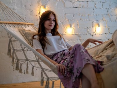 KateFlamy naked stripping on cam for live sex video chat
