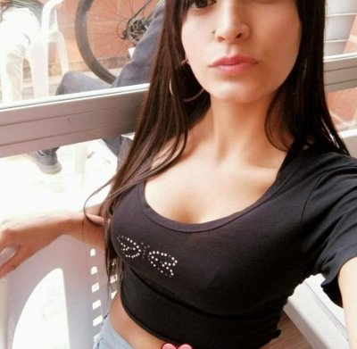 kathe_tompson naked stripping on cam for live sex video chat