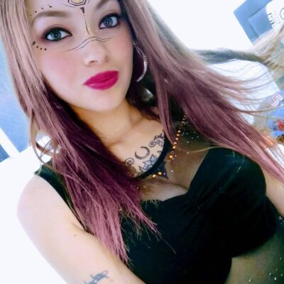 _Katty_Foxx_ naked stripping on cam for live sex video chat