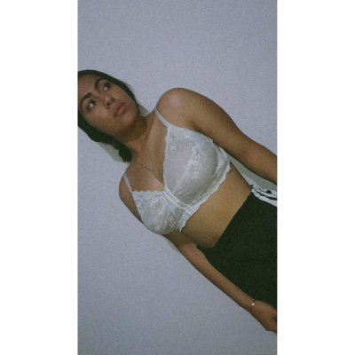kayoyilatinx naked stripping on cam for live sex video chat