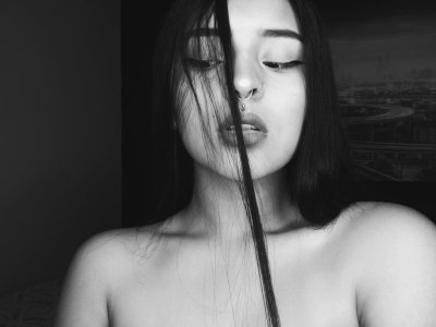 kendallgh naked stripping on cam for live sex video chat