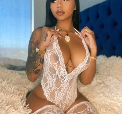 kendzy naked stripping on cam for live sex video chat