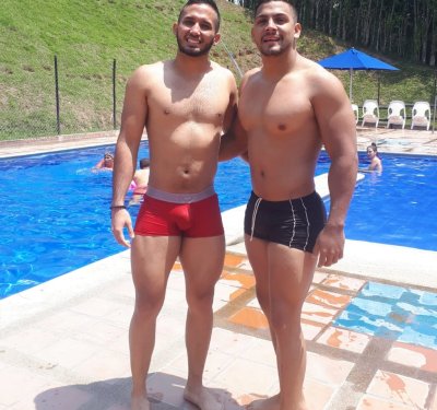 kenneth_and_rexxx naked stripping on cam for live sex video chat