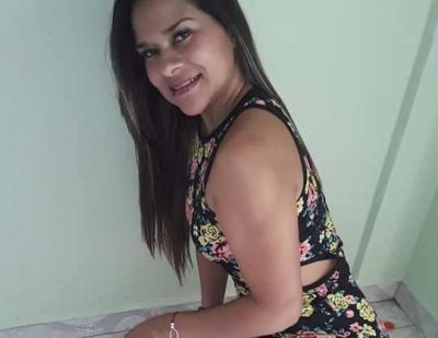 kesha-sexx21 naked stripping on cam for live sex video chat