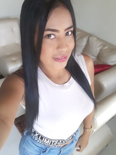 KEYLA518 naked stripping on cam for live sex video chat