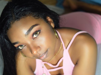 KeylaGrants naked stripping on cam for live sex video chat