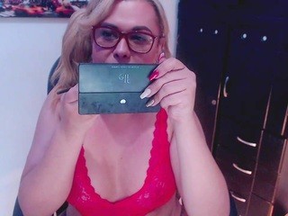 khloehermapridite naked Live Sex Chat Room