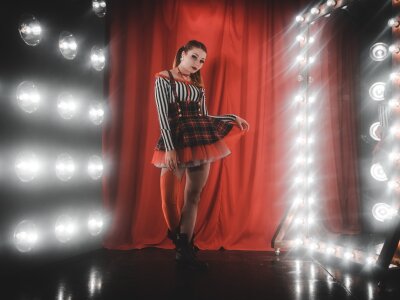 KikkyxRayS naked stripping on cam for live sex video chat