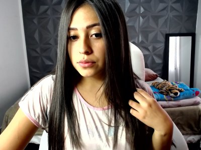 Kim_Tyler naked stripping on cam for live sex video chat