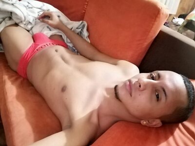 king_saul_ naked stripping on cam for live sex video chat