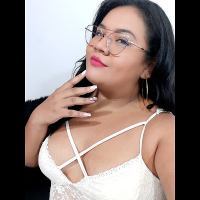 Kinky_Ebony_ naked stripping on cam for live sex video chat