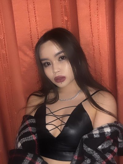 kiori_su01 naked stripping on cam for live sex video chat