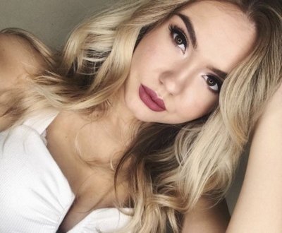 KristyChelly naked stripping on cam for live sex video chat